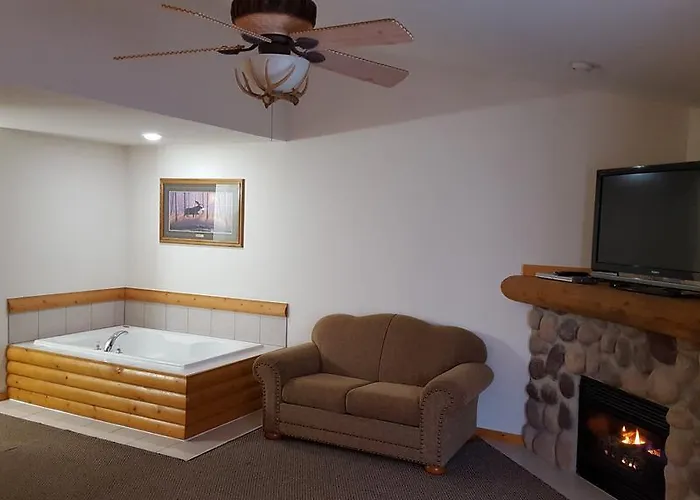 2br Rustic Villa *