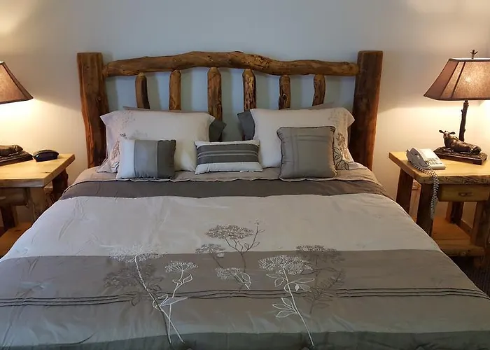2br Rustic Villa *