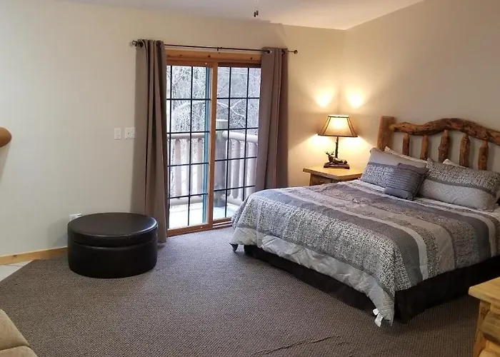 2br Rustic Villa *